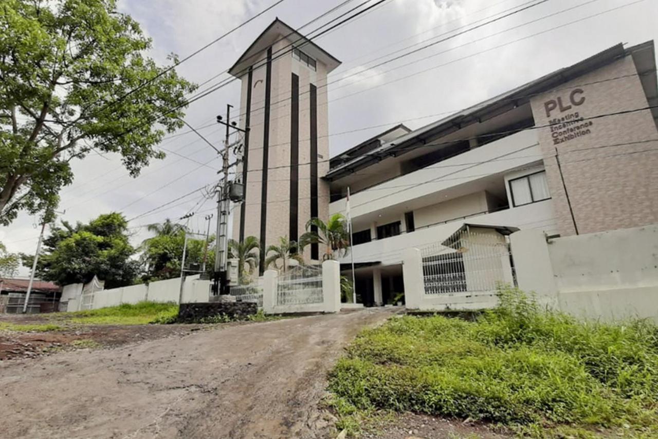 Reddoorz Plus @ Bitung City Center Exterior foto